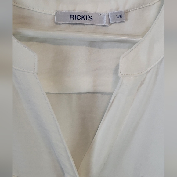 White Blouse NWOT - Picture 5 of 6